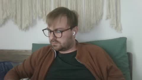 Snapshot of james_heron chatting on March 6, 2025, 4:07 pm James Heron online show from March 6, 2025, 4:07 pm