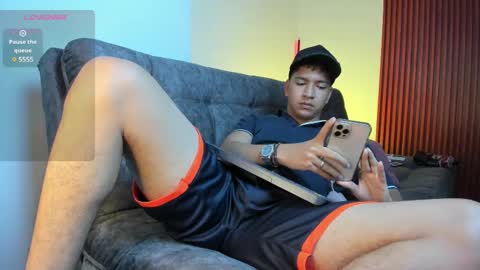 james_lincoln online show from February 17, 2025, 8:04 pm