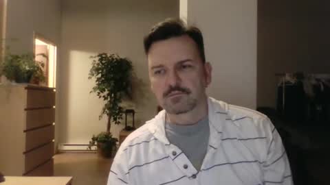 James2025 online show from March 9, 2025, 1:56 am