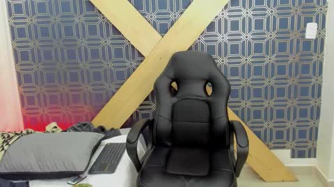 Snapshot of jamesinked_ chatting on January 2, 2025, 4:35 pm Jamesinked online show from January 2, 2025, 4:35 pm