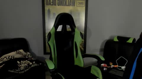 Snapshot of jamesinked_ chatting on February 2, 2025, 2:38 am Jamesinked online show from February 2, 2025, 2:38 am