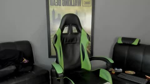 Snapshot of jamesinked_ chatting on February 12, 2025, 4:22 pm Jamesinked online show from February 12, 2025, 4:22 pm