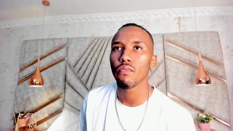 Snapshot of jamesparck chatting on January 14, 2025, 3:04 pm James online show from January 14, 2025, 3:04 pm