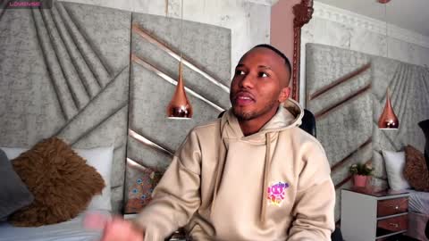 Snapshot of jamesparck chatting on January 23, 2025, 11:48 am James online show from January 23, 2025, 11:48 am