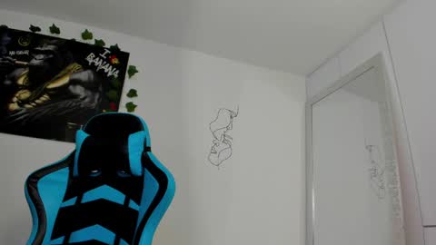 Jamess hott online show from December 5, 2024, 3:50 pm