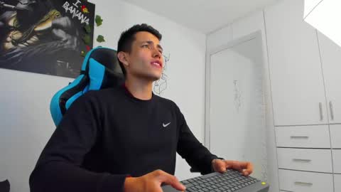 Jamess hott online show from December 18, 2024, 1:45 pm