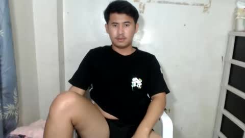 Snapshot of jamesthebigcockxxx chatting on May 1, 2026, 7:02 am jamesthebigcockxxx online show from May 1, 2026, 7:02 am