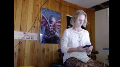 Jamie Bottoms online show from December 19, 2025, 2:02 pm