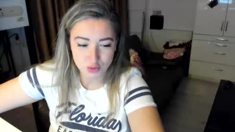 jamielanecb online show from December 2, 2025, 9:54 pm