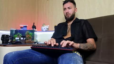 Snapshot of jamienoxus chatting on October 2, 2025, 7:59 am Robbie online show from October 2, 2025, 7:59 am