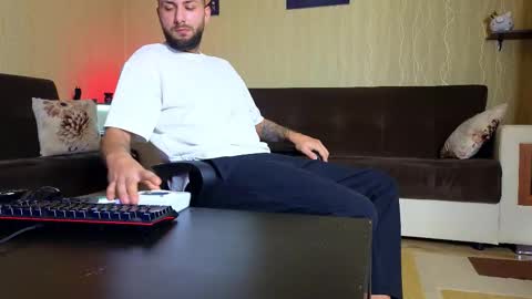 Snapshot of jamienoxus chatting on October 18, 2025, 8:48 am Robbie online show from October 18, 2025, 8:48 am