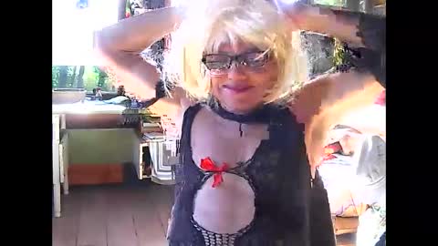 Snapshot of jamiesissydoll chatting on September 27, 2025, 2:11 pm Jamie online show from September 27, 2025, 2:11 pm