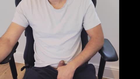 Snapshot of jammyedge chatting on December 3, 2024, 8:38 am Jammy online show from December 3, 2024, 8:38 am