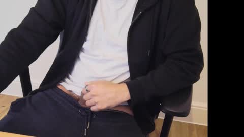 Snapshot of jammyedge chatting on February 7, 2025, 9:47 am Jammy online show from February 7, 2025, 9:47 am