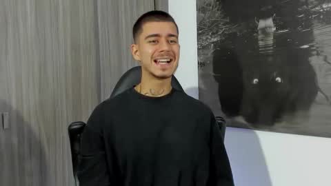 Snapshot of jamzawolf chatting on February 6, 2026, 8:01 pm jamzawolf online show from February 6, 2026, 8:01 pm