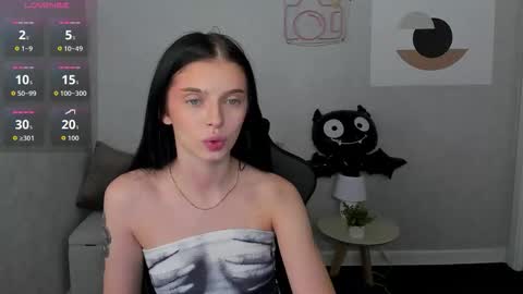 Eva online show from October 26, 2025, 9:15 am