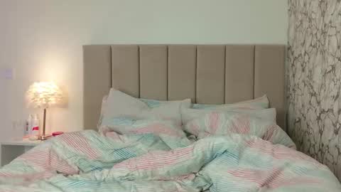 jane suckss online show from December 5, 2025, 2:47 pm