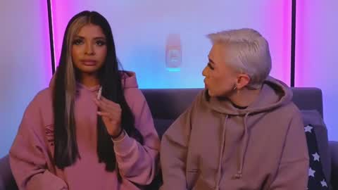 Snapshot of janehart_ chatting on February 10, 2025, 1:57 am Jane online show from February 10, 2025, 1:57 am