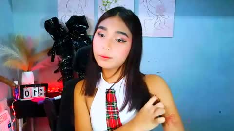 Janelarose online show from June 10, 2026, 3:50 am