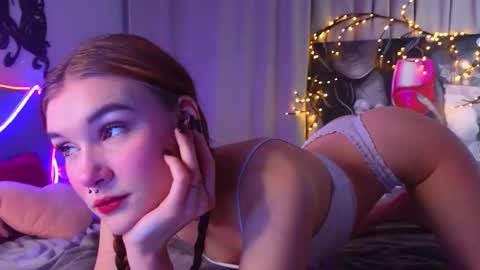 little girl Sally online show from February 15, 2026, 11:23 pm