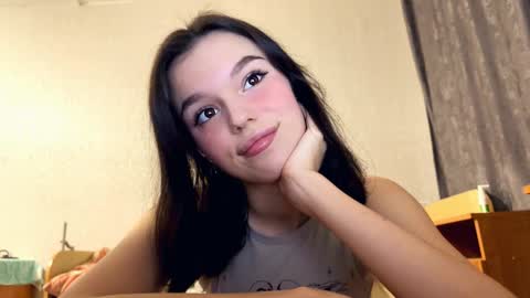 Snapshot of janethcensky chatting on November 25, 2025, 2:28 pm Aleksia online show from November 25, 2025, 2:28 pm