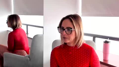 JANE TURNER MILF online show from February 7, 2025, 1:32 pm