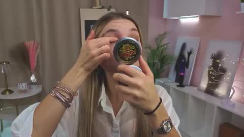 Hi Im Alice and here youll find something online show from October 12, 2025, 6:12 am