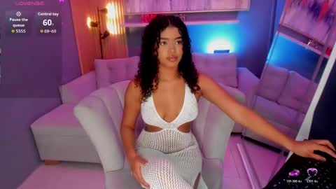 Janinne  online show from May 28, 2026, 11:29 am