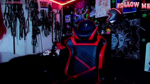      online show from December 13, 2025, 11:43 pm