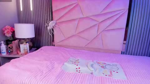 Janna Casey online show from November 1, 2025, 1:40 am