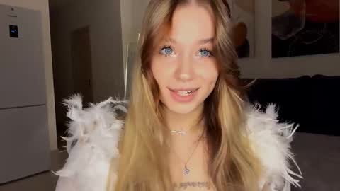 Janni online show from November 1, 2025, 7:05 pm