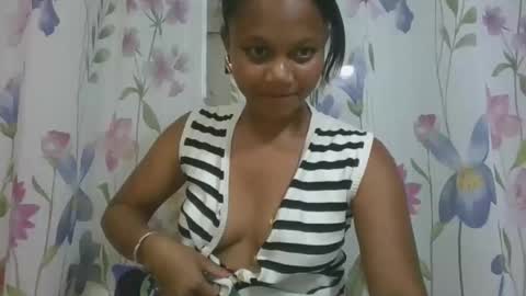 Snapshot of jarevava chatting on February 24, 2026, 7:01 pm Jarevava online show from February 24, 2026, 7:01 pm