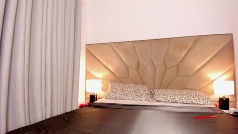 jasmin_melons online show from November 19, 2025, 2:00 am