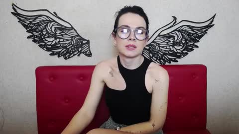 JasmineKouch online show from February 8, 2025, 12:38 am