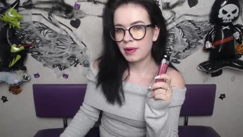 JasmineKouch online show from October 25, 2025, 5:15 am