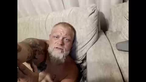 jasongriffey42 online show from October 20, 2025, 9:10 am