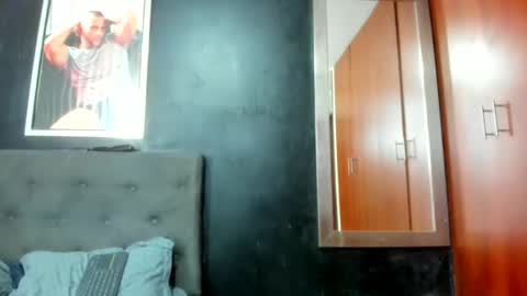    online show from December 19, 2024, 7:40 pm