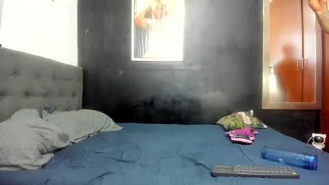    online show from October 6, 2025, 1:14 am