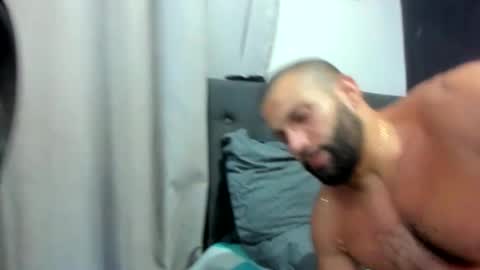    online show from October 23, 2025, 2:44 am