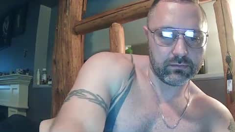 jasonskink99 online show from December 31, 2024, 5:29 pm