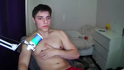 Snapshot of javiermire chatting on October 31, 2025, 12:50 pm javi online show from October 31, 2025, 12:50 pm