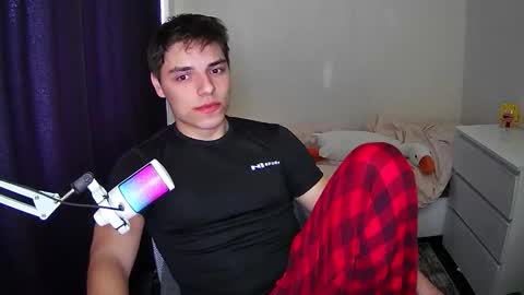 Snapshot of javiermire chatting on November 1, 2025, 9:55 am javi online show from November 1, 2025, 9:55 am