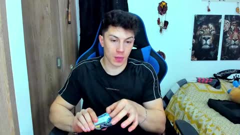 Snapshot of javiersexymann chatting on December 31, 2024, 4:04 pm Javier online show from December 31, 2024, 4:04 pm