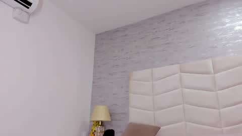 jax black online show from October 18, 2025, 7:03 pm