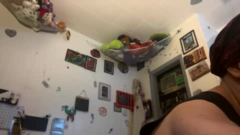 Snapshot of jax_skyfallin chatting on September 21, 2025, 3:35 pm jaxxx666 online show from September 21, 2025, 3:35 pm