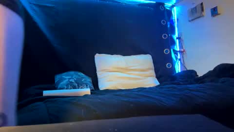 jax online show from November 10, 2025, 11:31 am