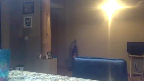 jay_banks0420 online show from March 1, 2025, 4:37 am