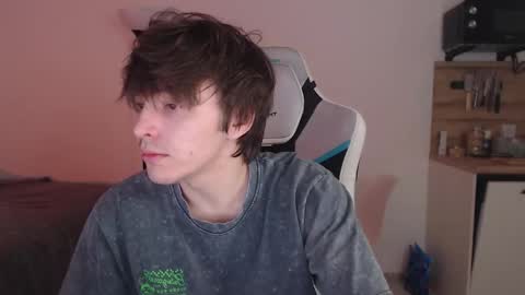 Jayce online show from September 24, 2025, 8:06 am