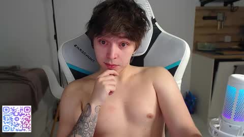 Jayce online show from December 4, 2025, 3:38 am