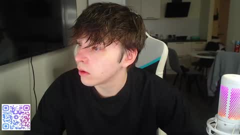 Snapshot of jayce_icestone chatting on May 4, 2026, 5:47 am Jayce online show from May 4, 2026, 5:47 am